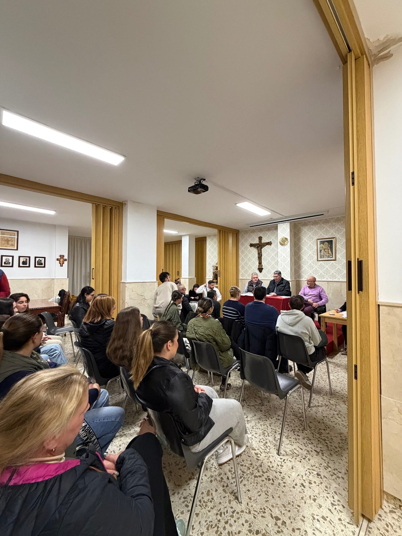 Próximos avisos sobre cultos y convocatorias
